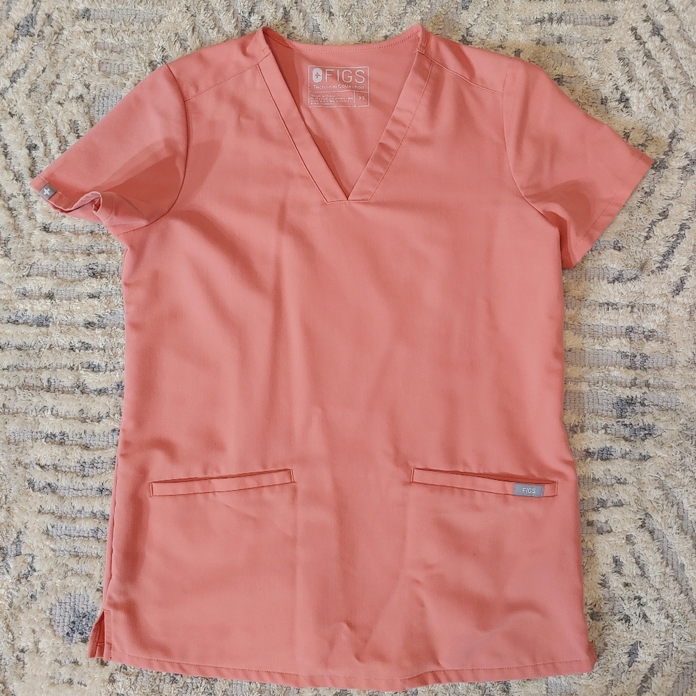Figs casma top coral